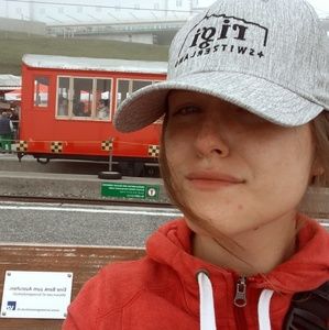 Meet your Posher, Lindsey